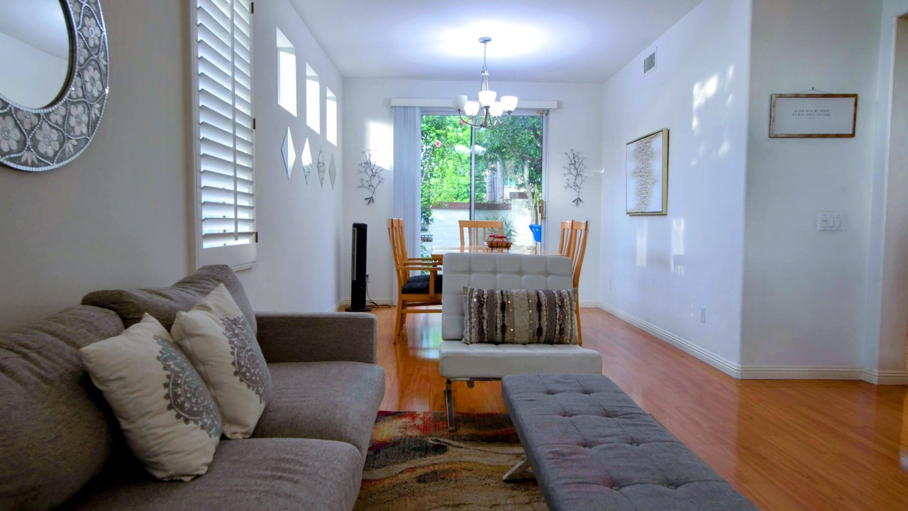 Photo of Livingroom in Tustin
