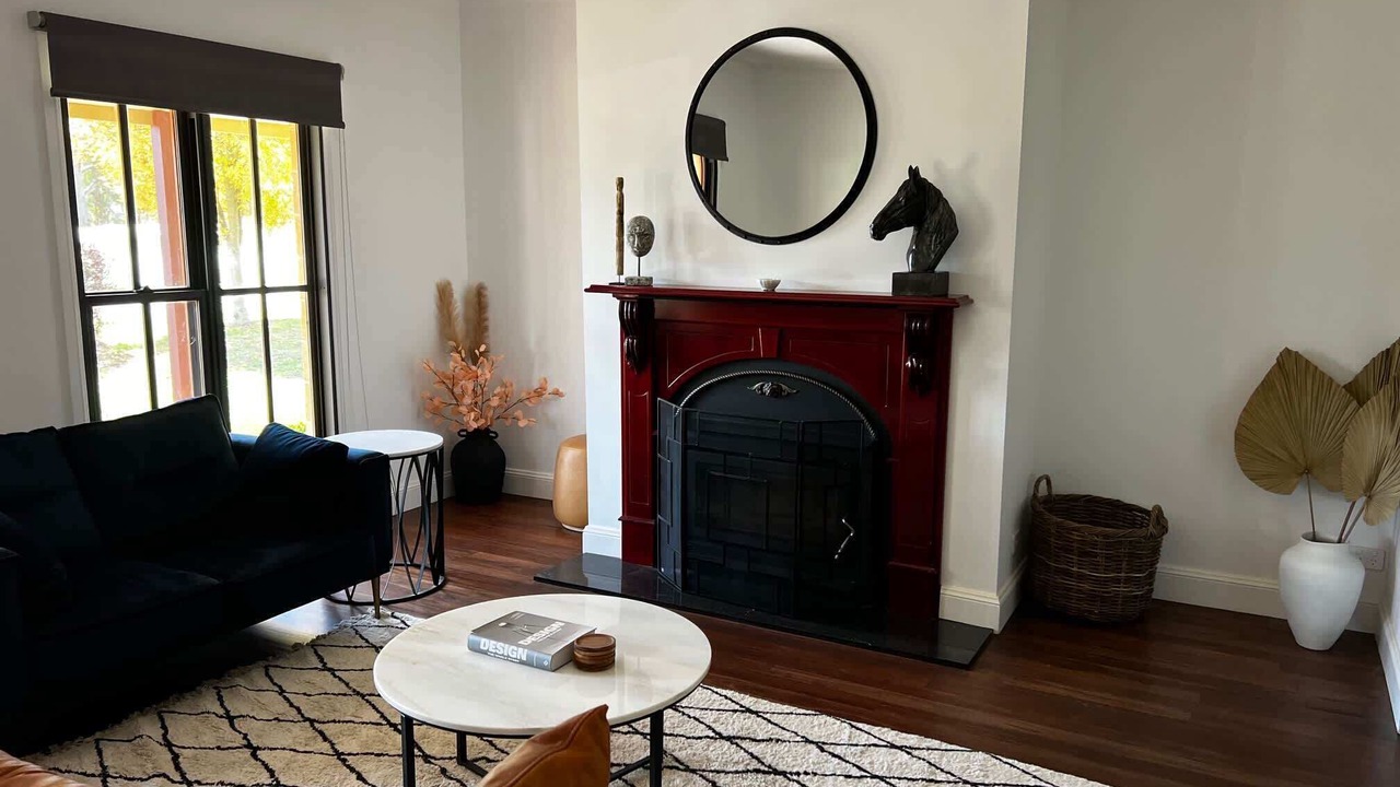 Photo of Livingroom in Orange