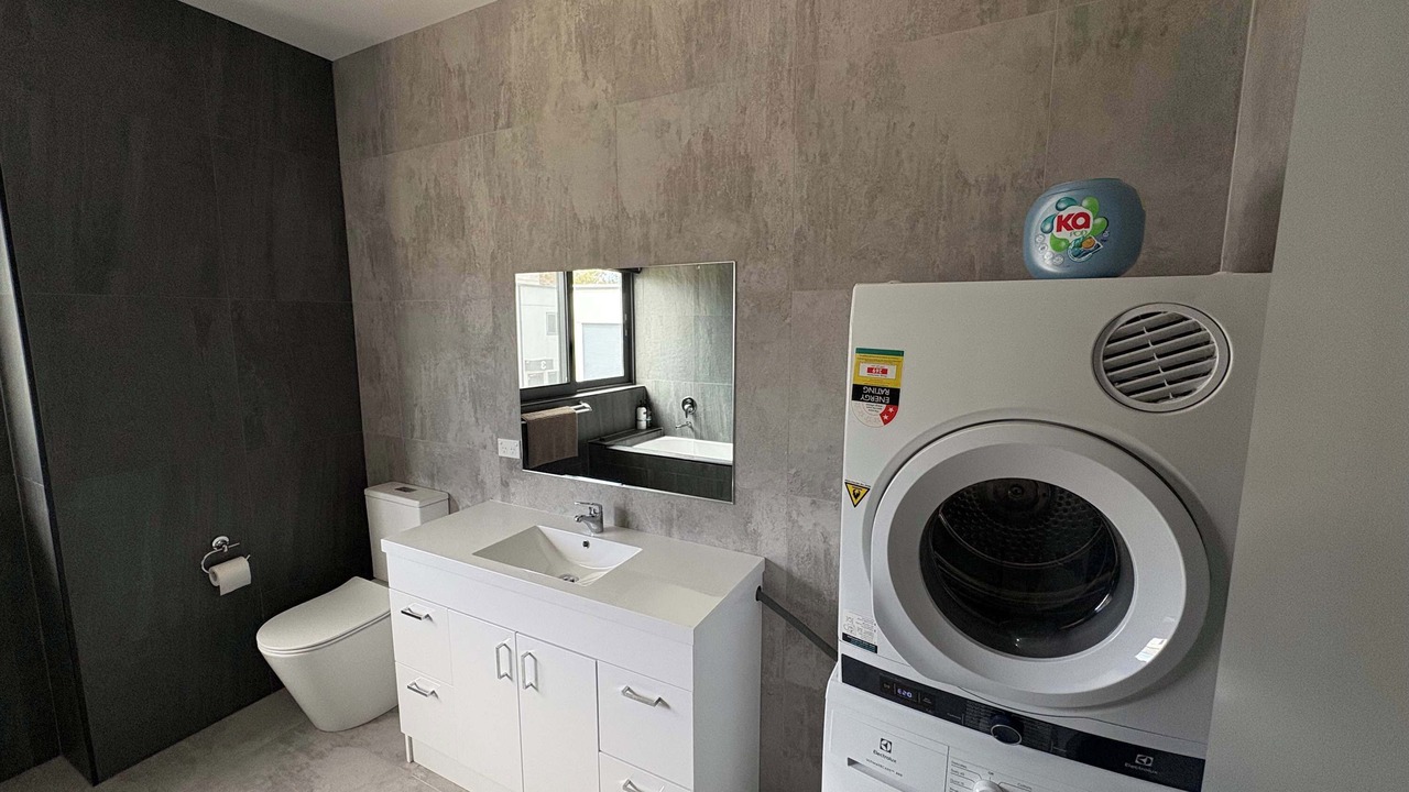 Photo of Bathroom in Queanbeyan West