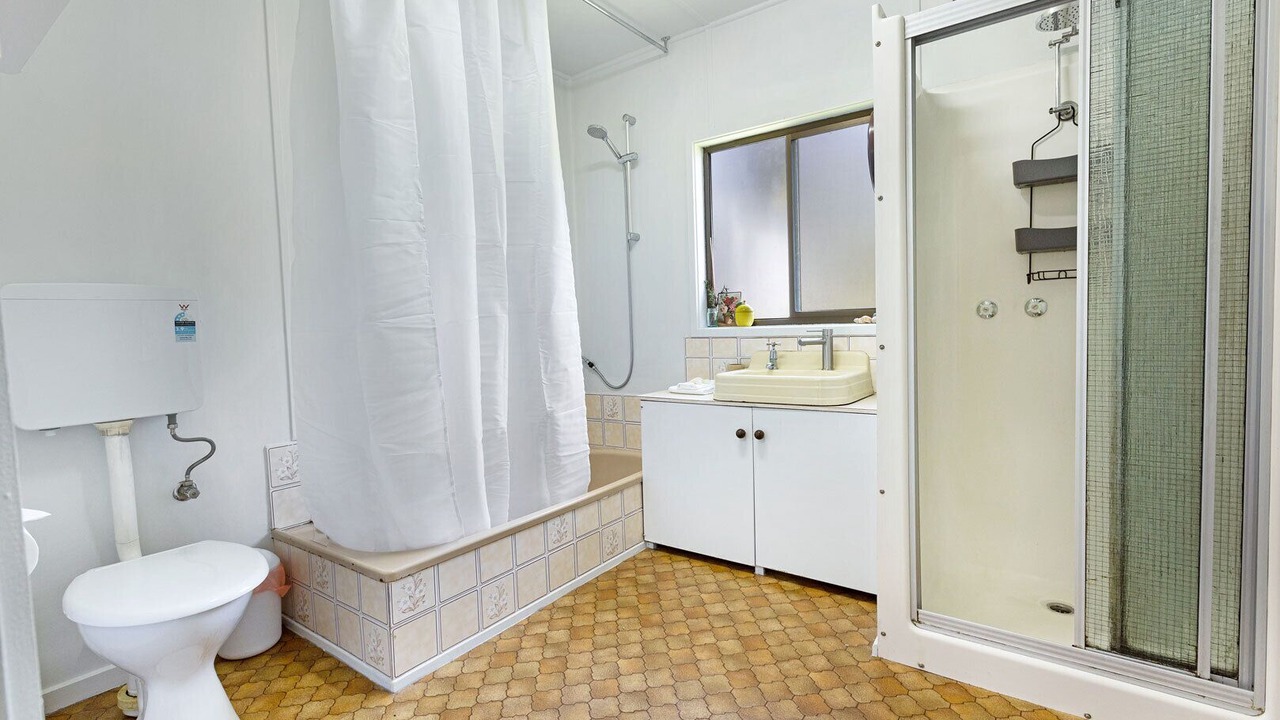 Photo of Bathroom in Lakes Entrance