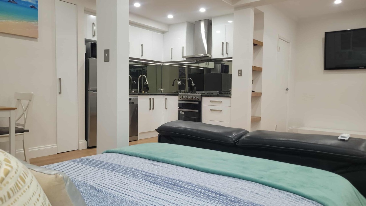 Photo of Bedroom in Bellevue Heights