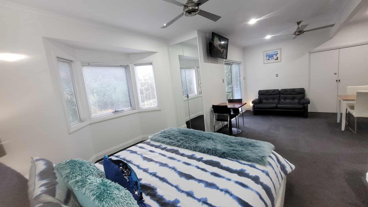 Photo of Bedroom in Bellevue Heights