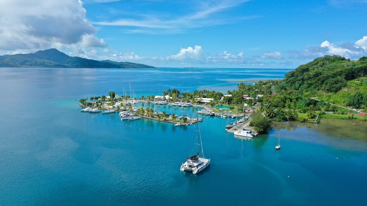 Photo of Others in Uturoa