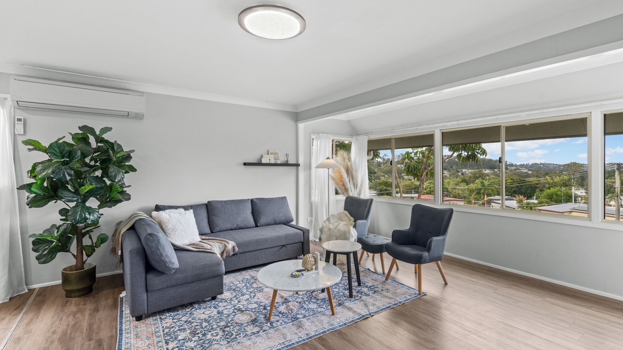 Photo of Livingroom in Woodridge