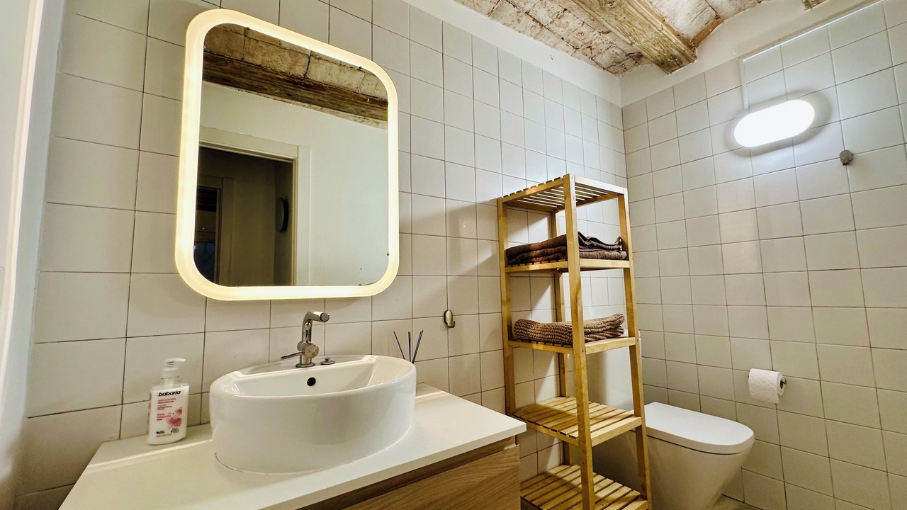 Photo of Bathroom in El Raval