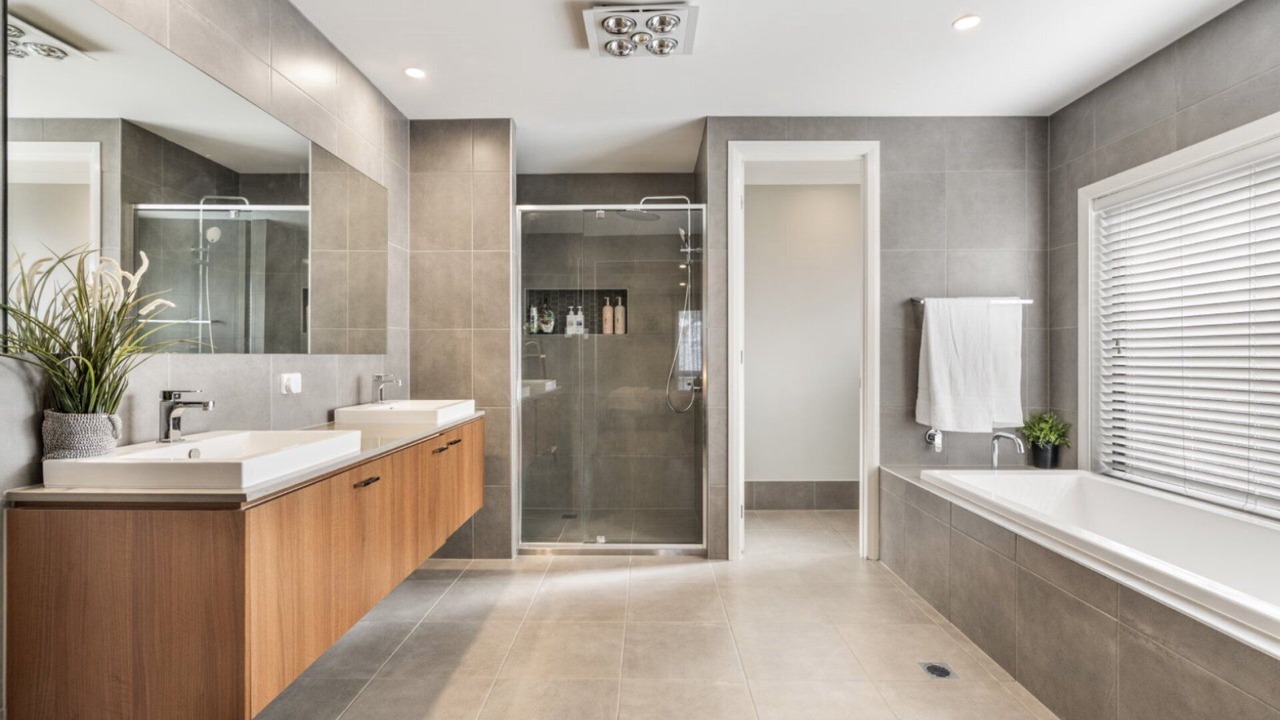 Photo of Bathroom in Banksia Beach