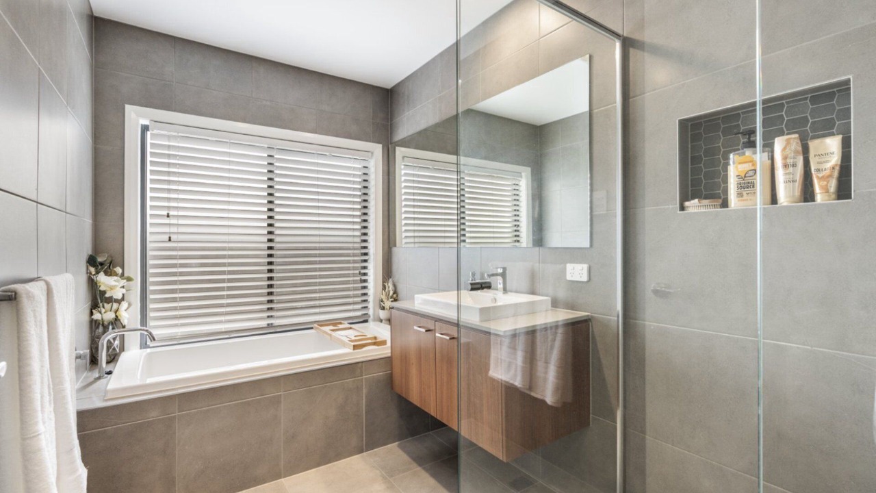 Photo of Bathroom in Banksia Beach