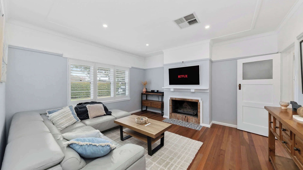Photo of Livingroom in Griffith