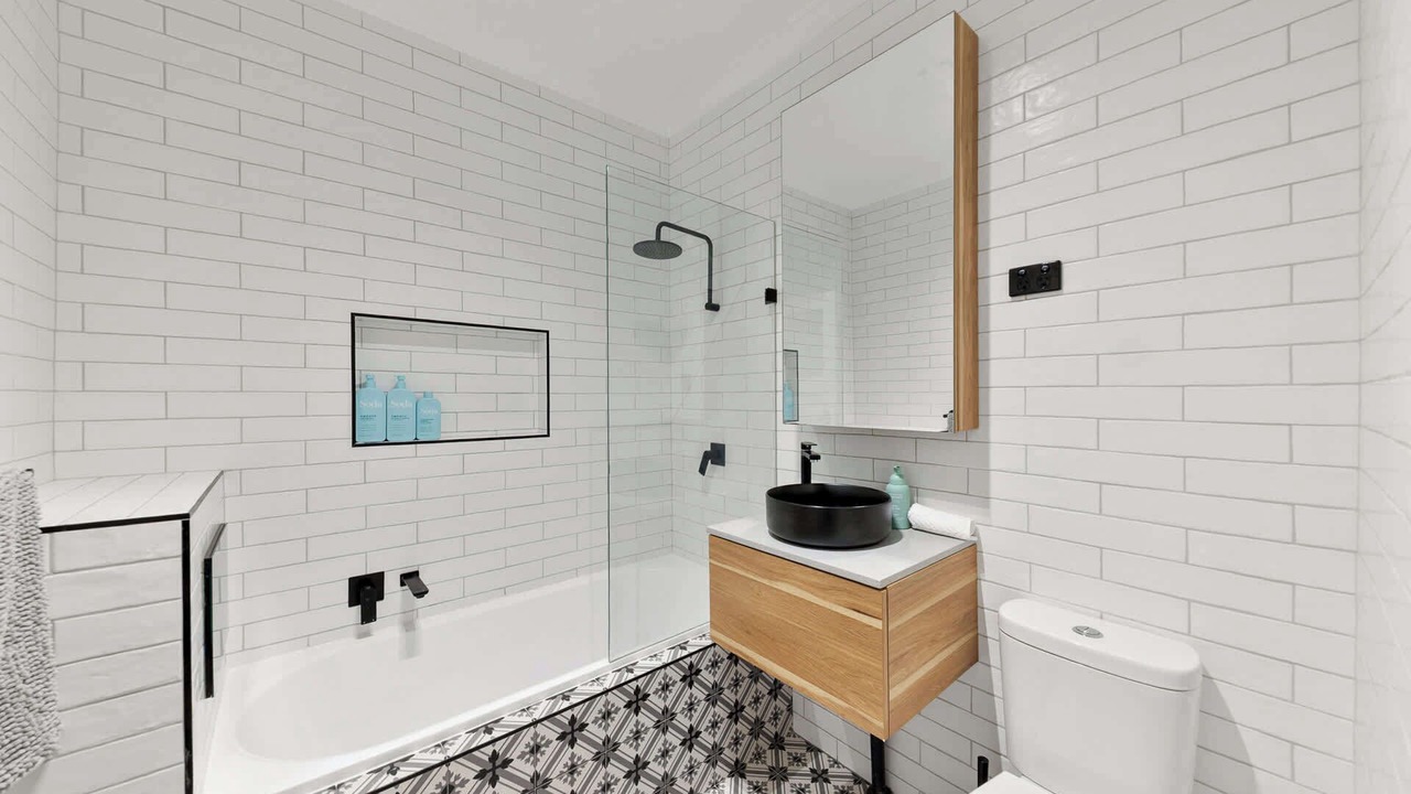 Photo of Bathroom in Griffith