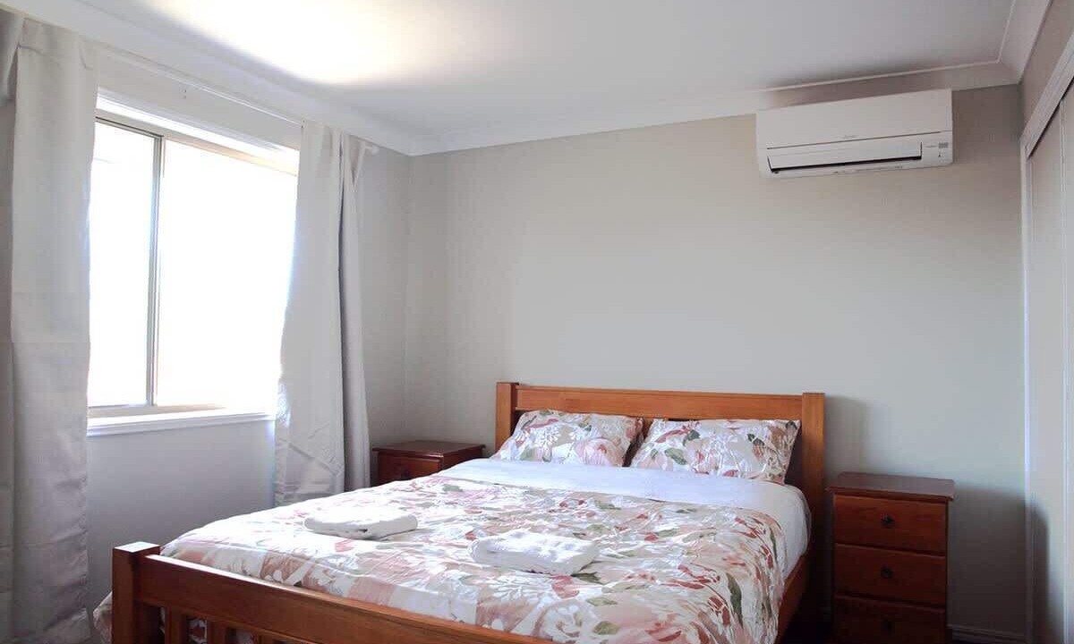 Photo of Bedroom in Woodridge