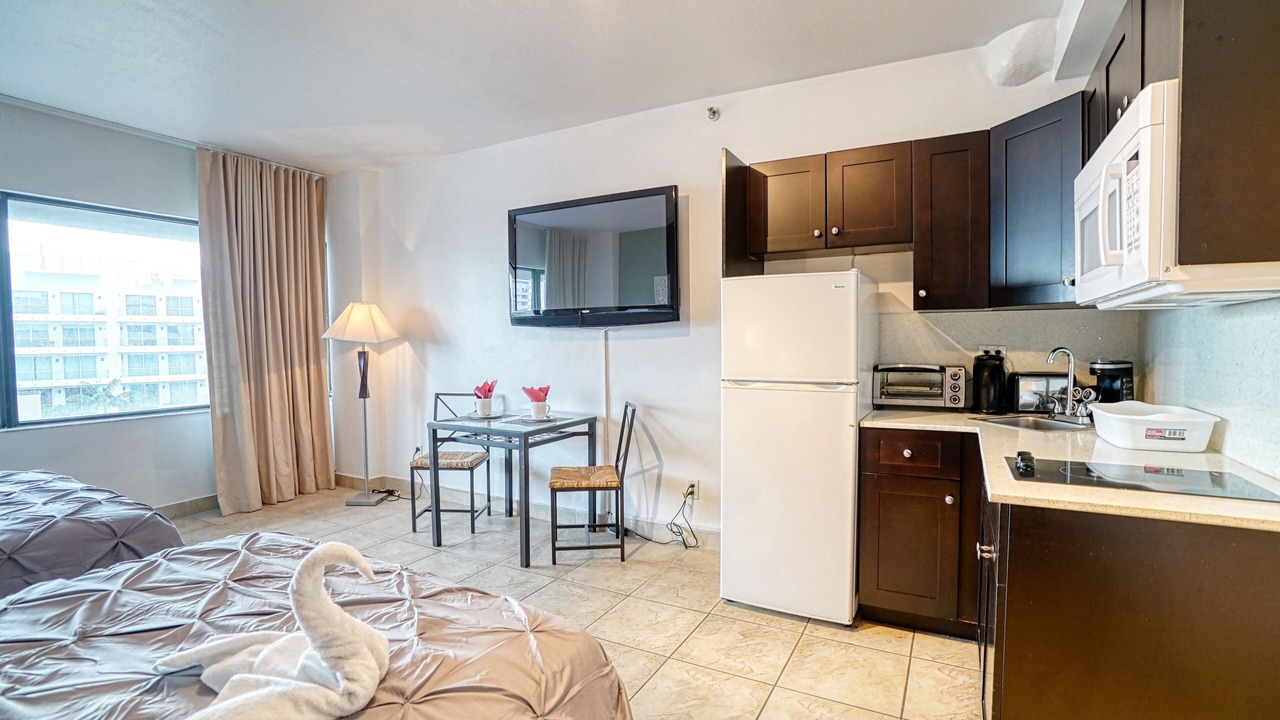 Photo of Kitchen in Mid Beach