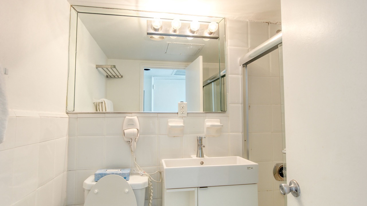 Photo of Bathroom in Mid Beach