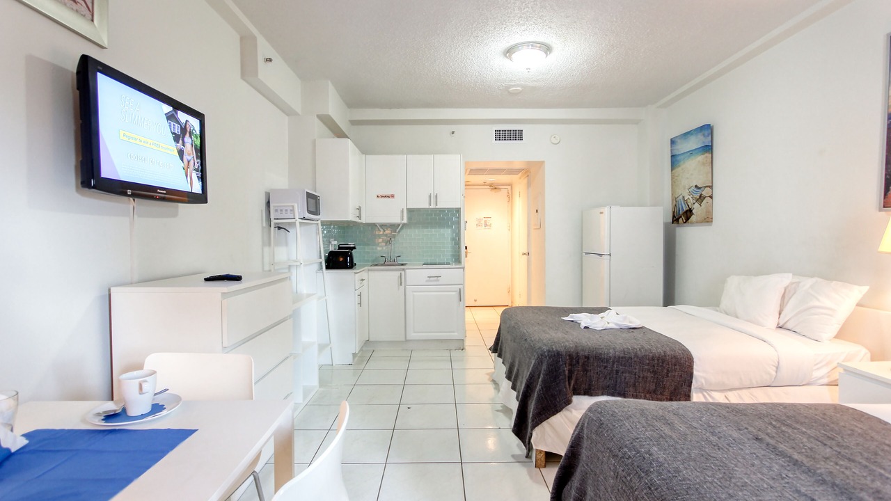Photo of Livingroom in Mid Beach