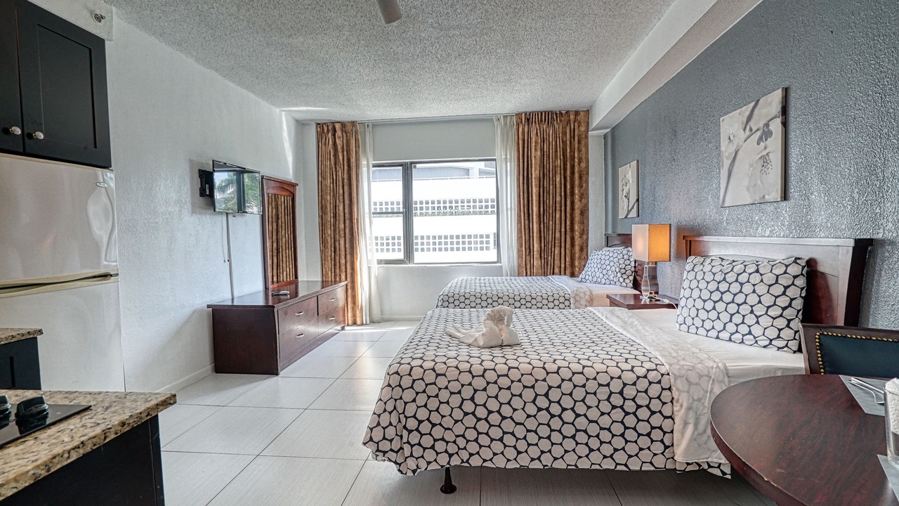 Photo of Livingroom in Mid Beach