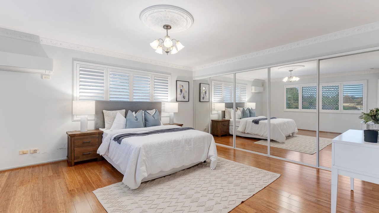 Photo of Bedroom in Parkinson