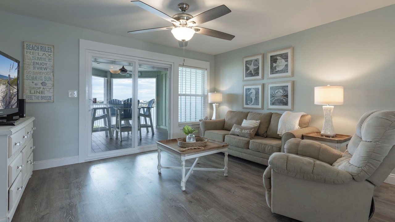 Photo of Livingroom in Orange Beach East
