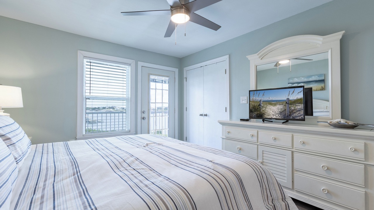 Photo of Bedroom in Orange Beach East