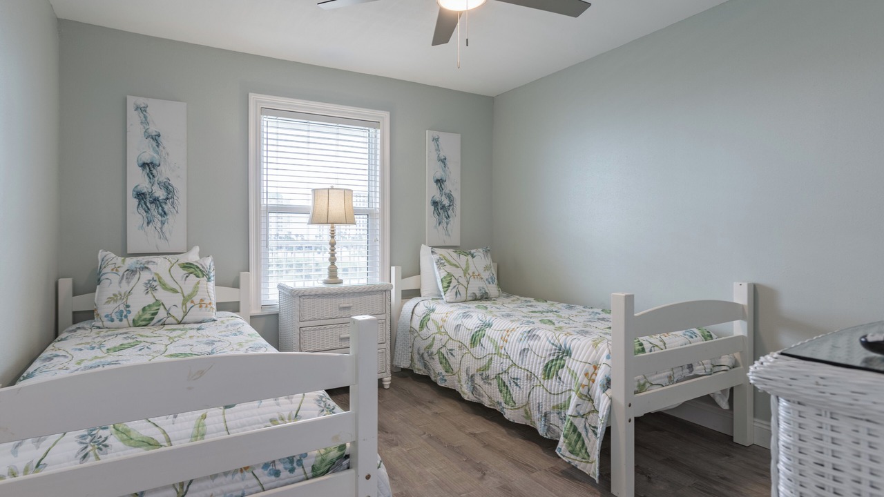 Photo of Bedroom in Orange Beach East