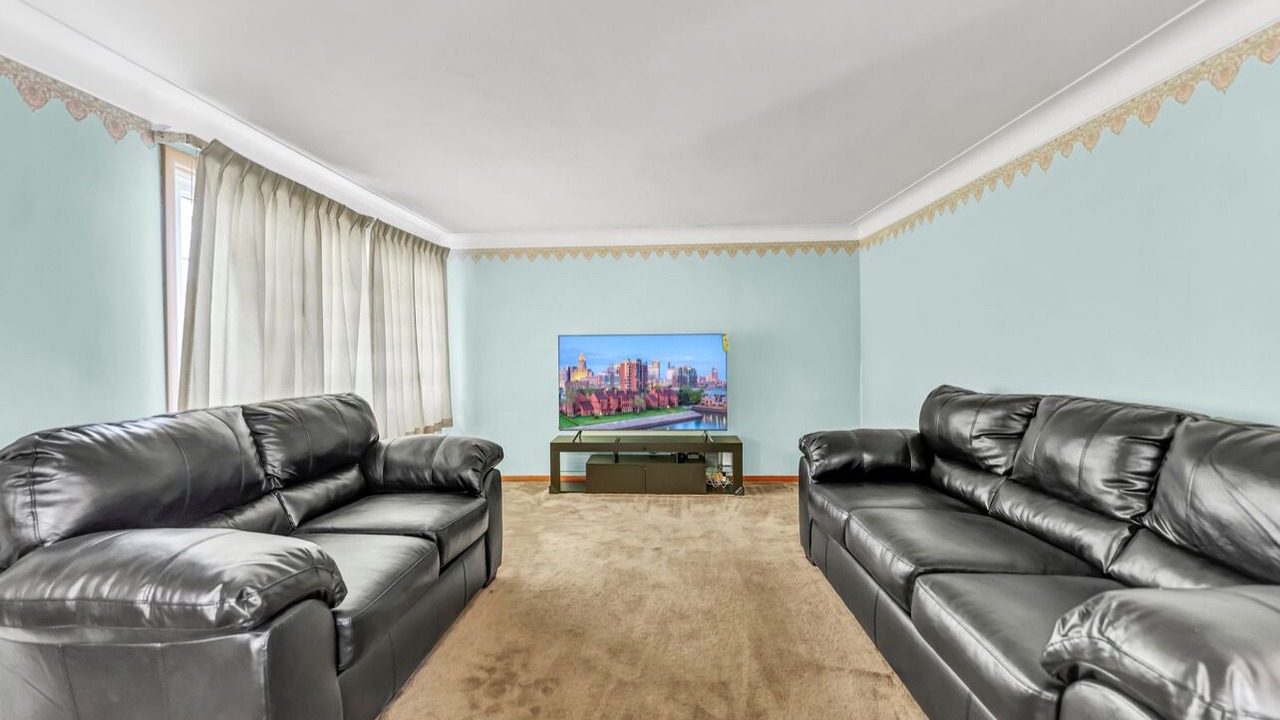Photo of Livingroom in Cheektowaga