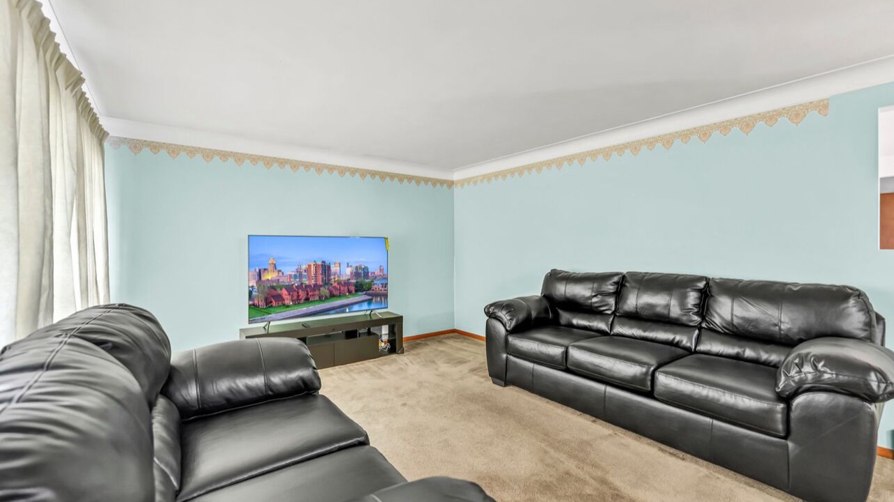 Photo of Livingroom in Cheektowaga