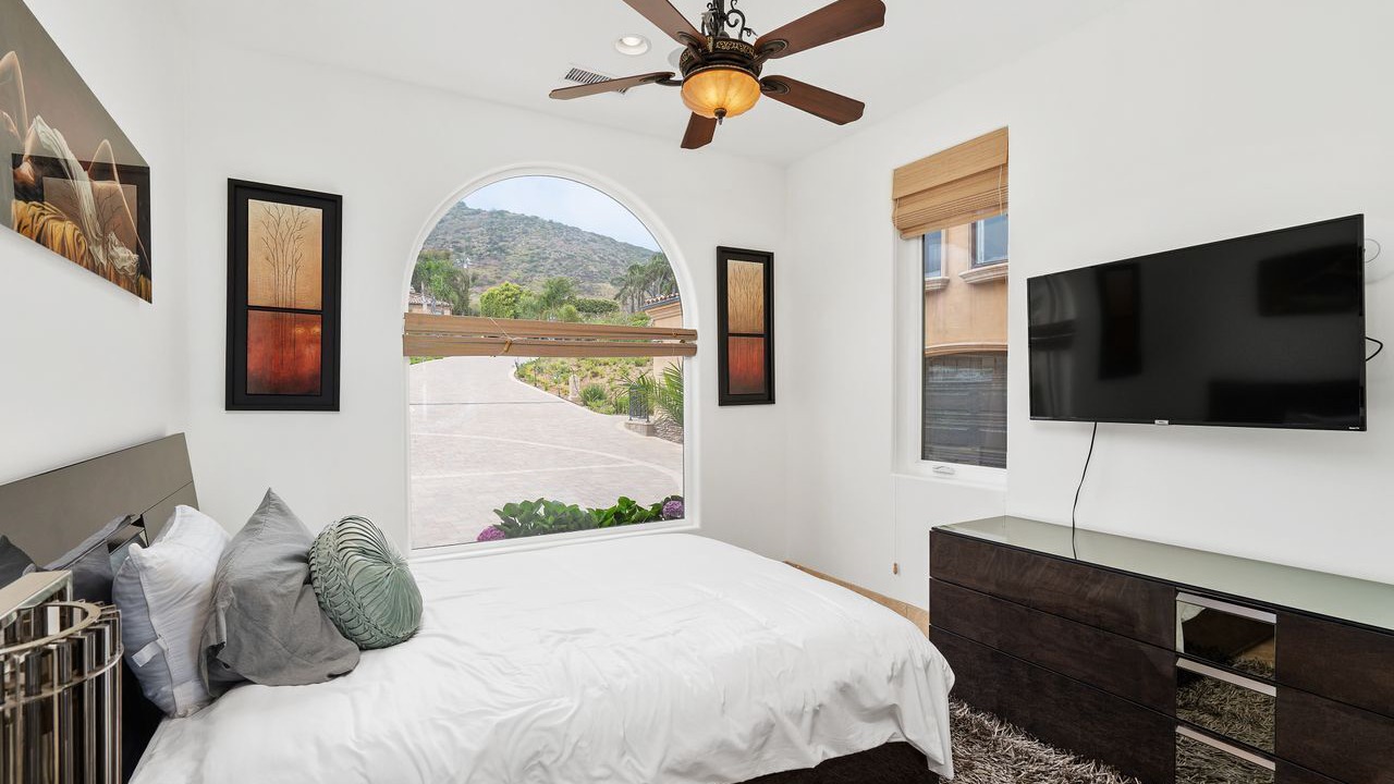 Photo of Bedroom in Western Malibu