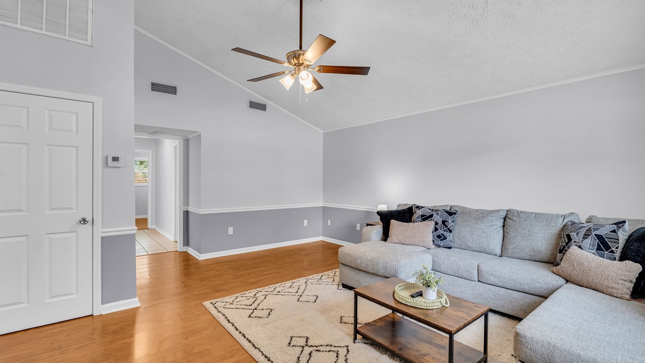 Photo of Livingroom in Columbus