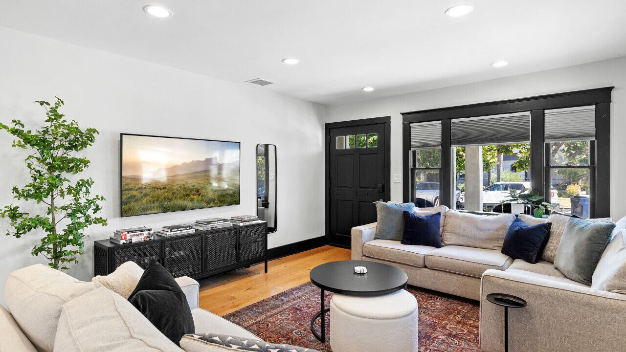Photo of Bedroom in Mid City