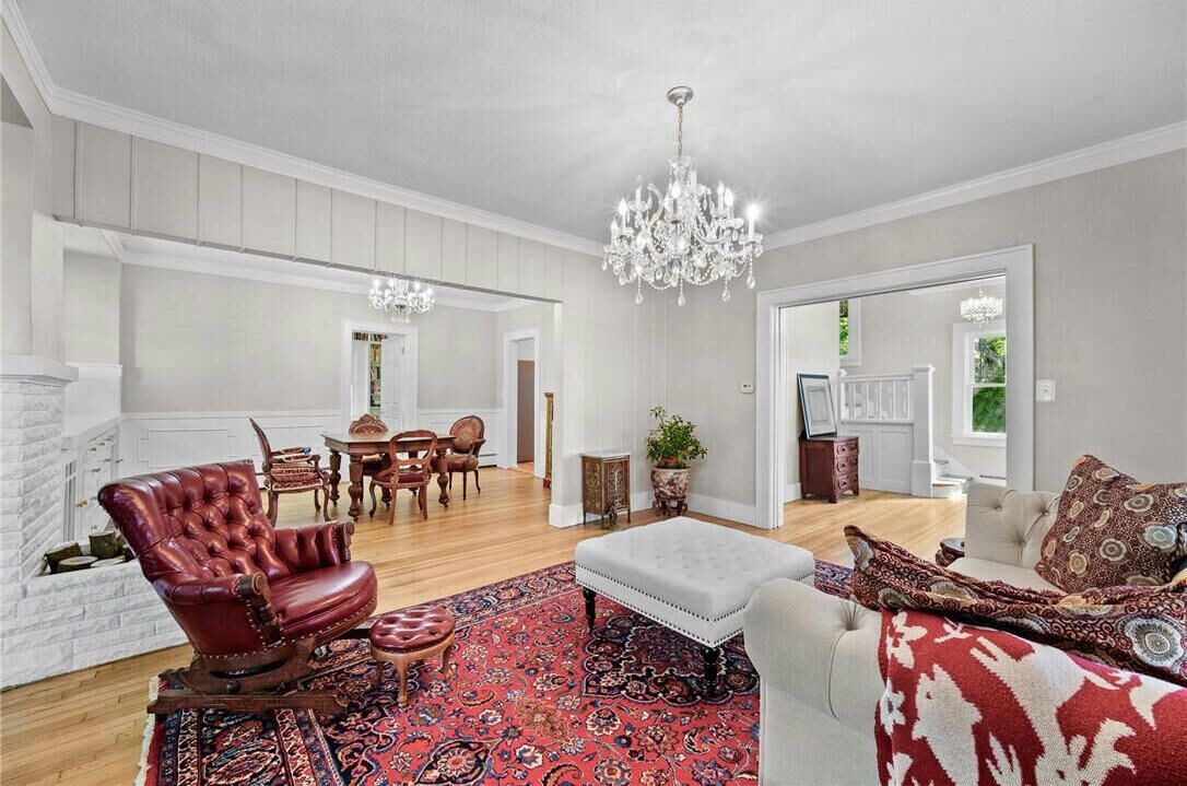 Photo of Livingroom in West Des Moines