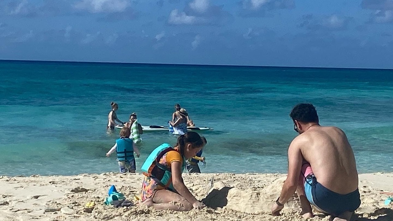 Photo of Others in Cat Island