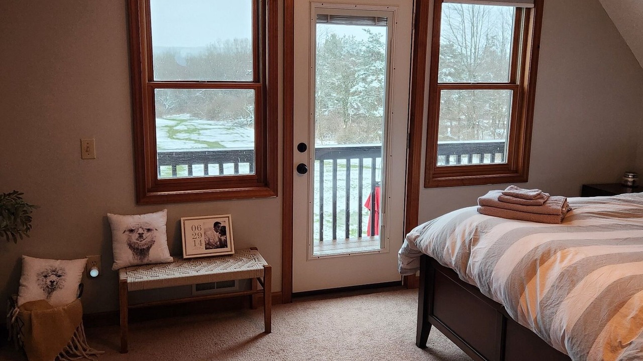 Photo of Bedroom in Conesus