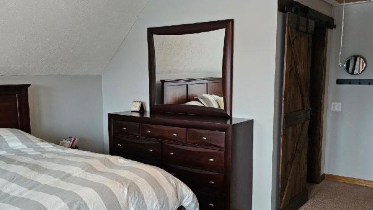 Photo of Bedroom in Conesus