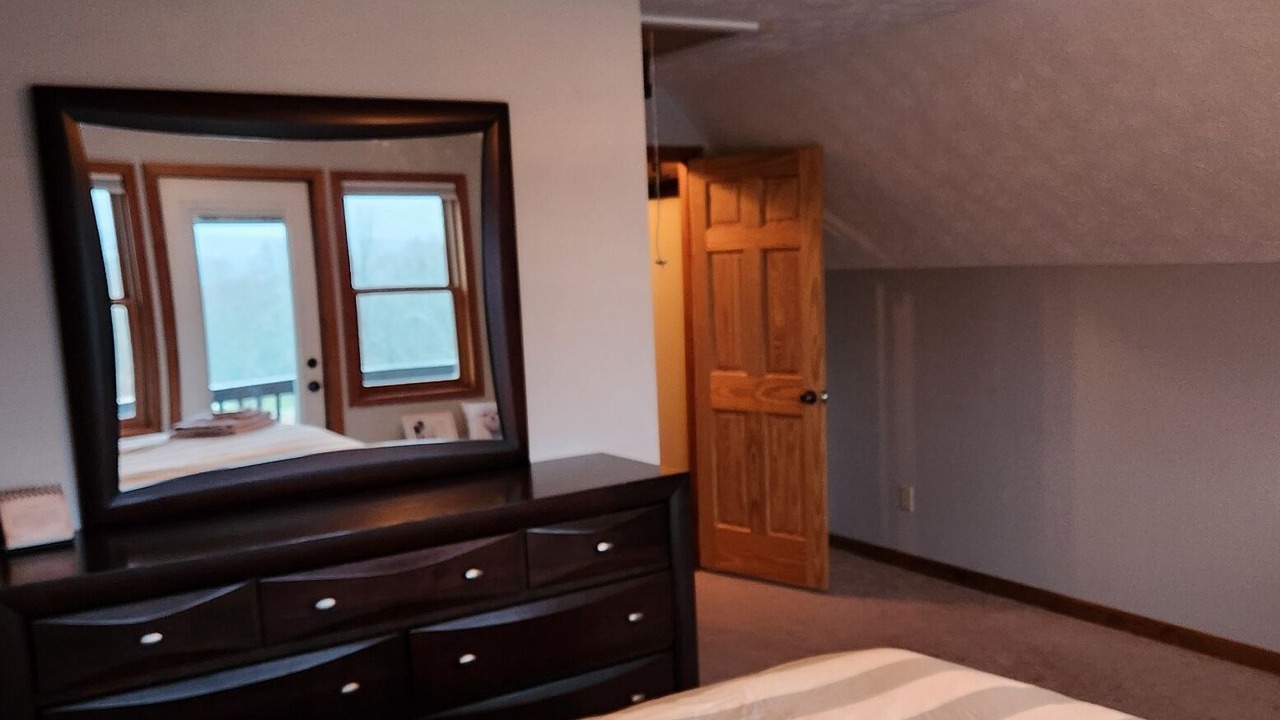 Photo of Bedroom in Conesus