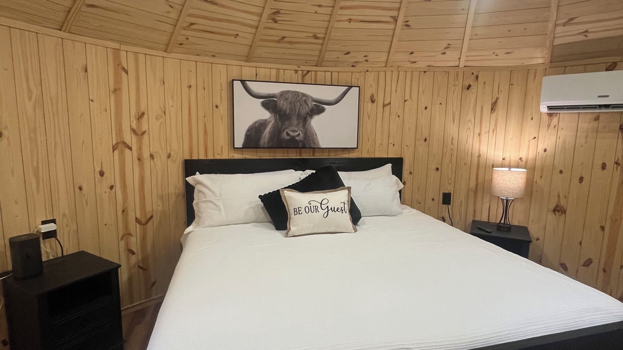 Photo of Bedroom in Shelby