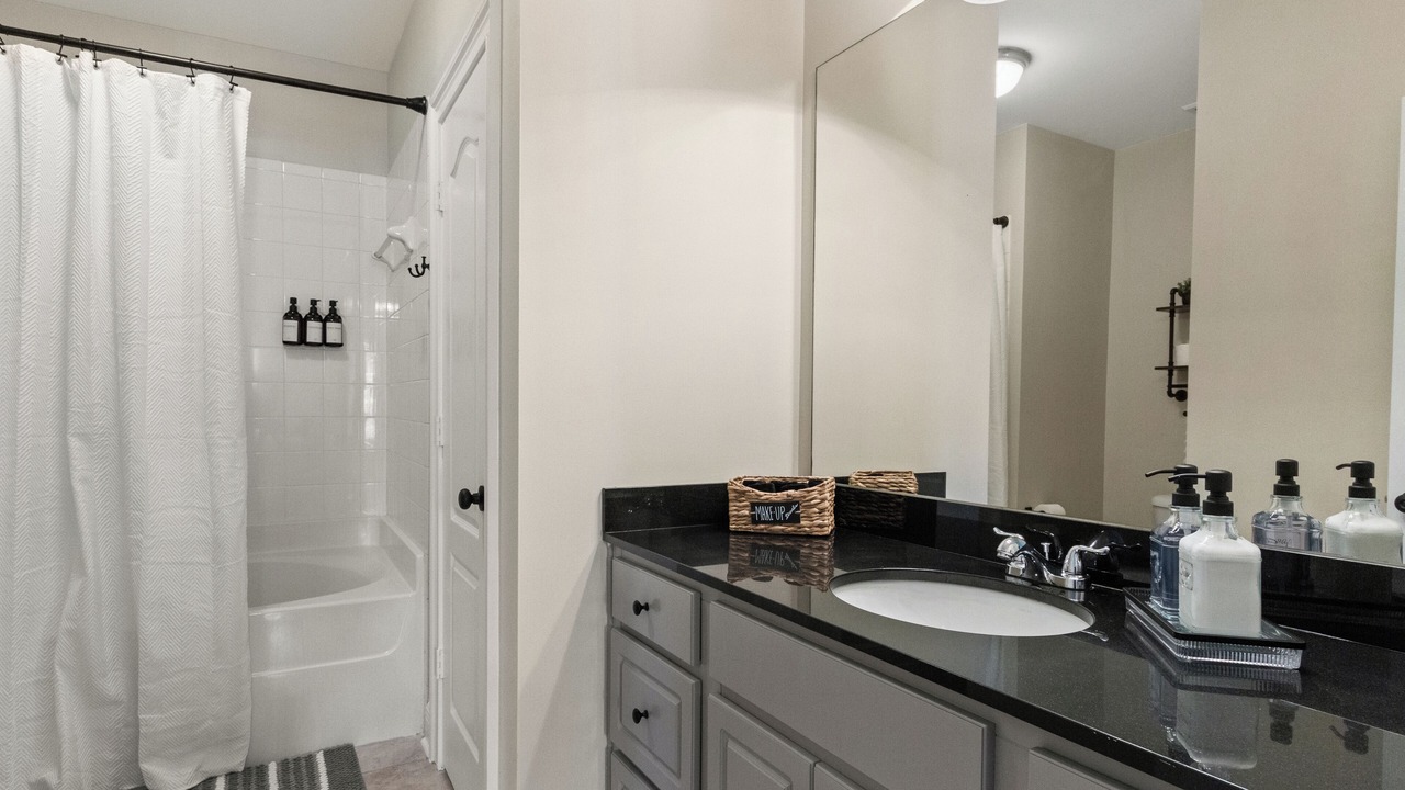 Photo of Bathroom in Tuscaloosa