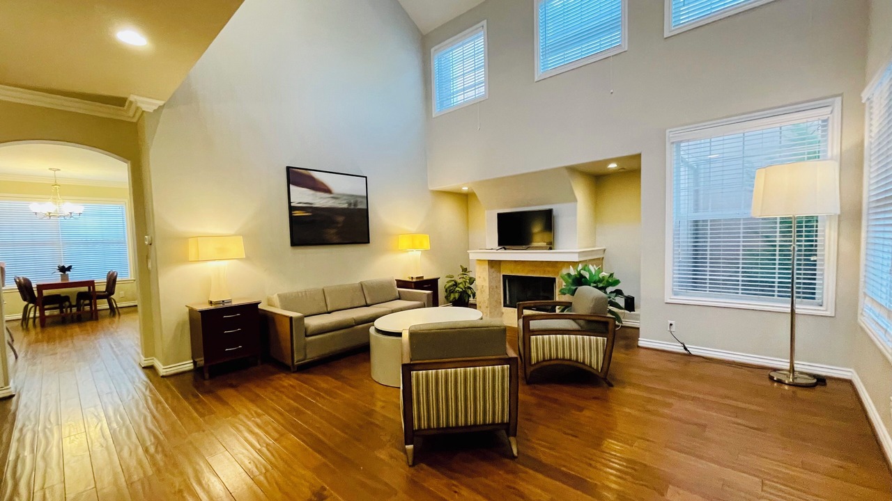 Photo of Livingroom in East Side Costa Mesa