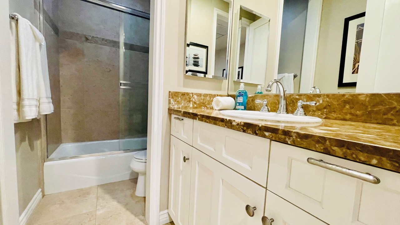 Photo of Bathroom in East Side Costa Mesa