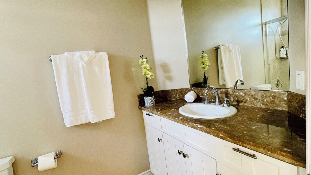 Photo of Bathroom in East Side Costa Mesa