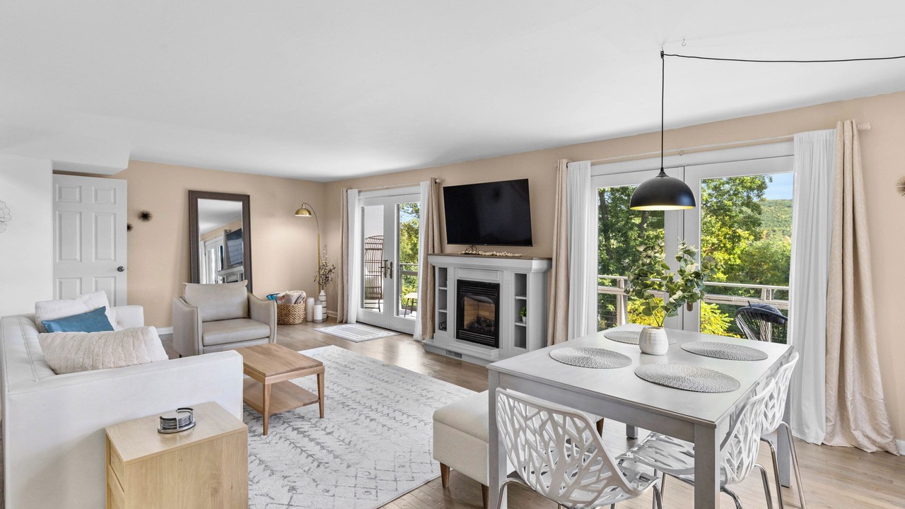 Photo of Livingroom in Canandaigua