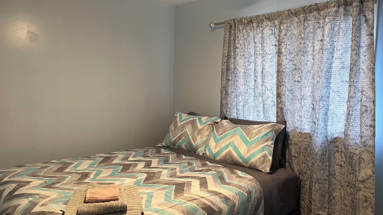 Photo of Bedroom in Town of Aurelius
