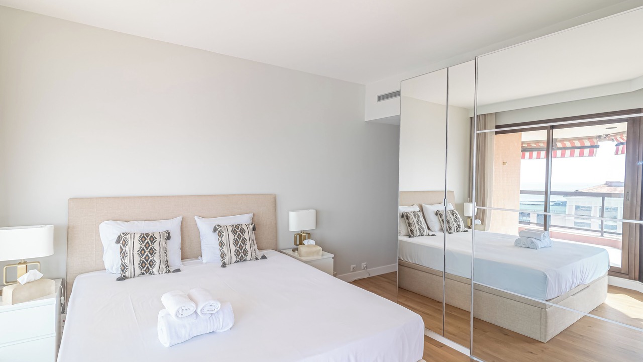 Photo of Bedroom in La Rousse