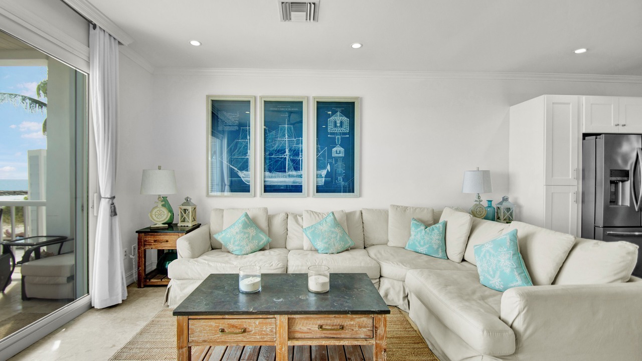 Photo of Livingroom in Palm Cay