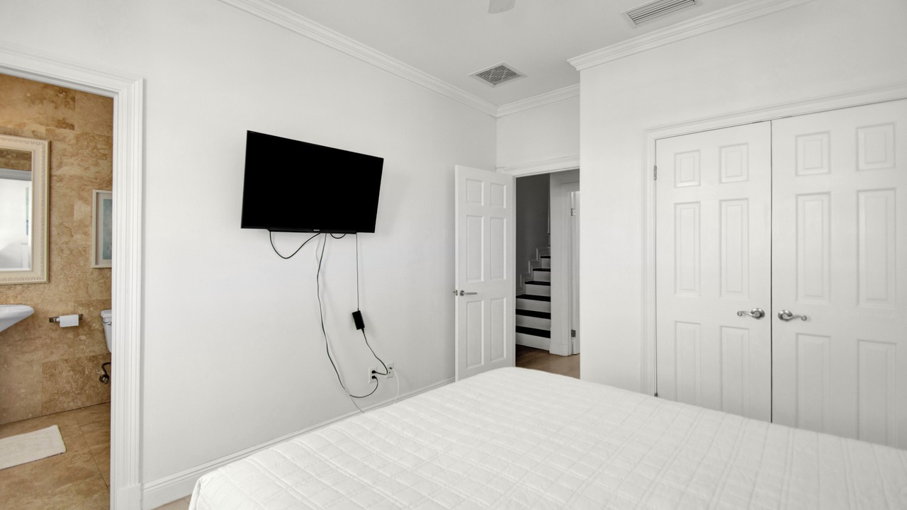 Photo of Bedroom in Palm Cay