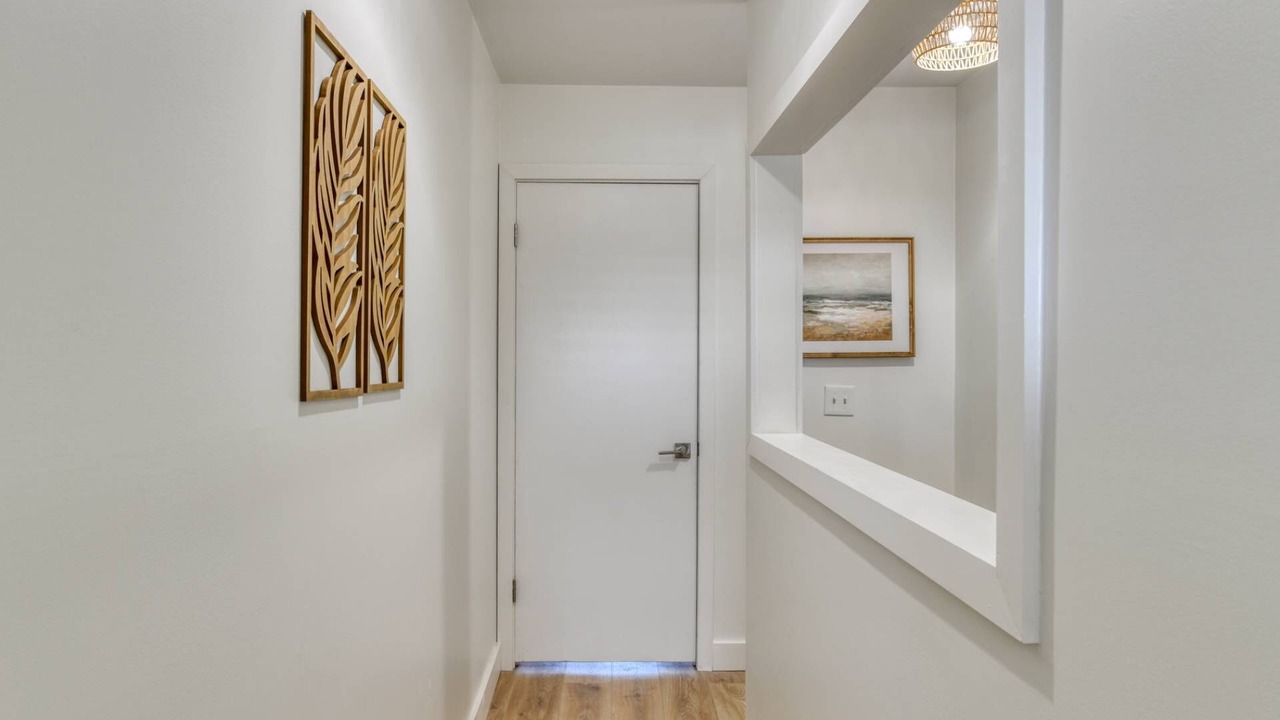 Photo of Bathroom in Surfcrest Village