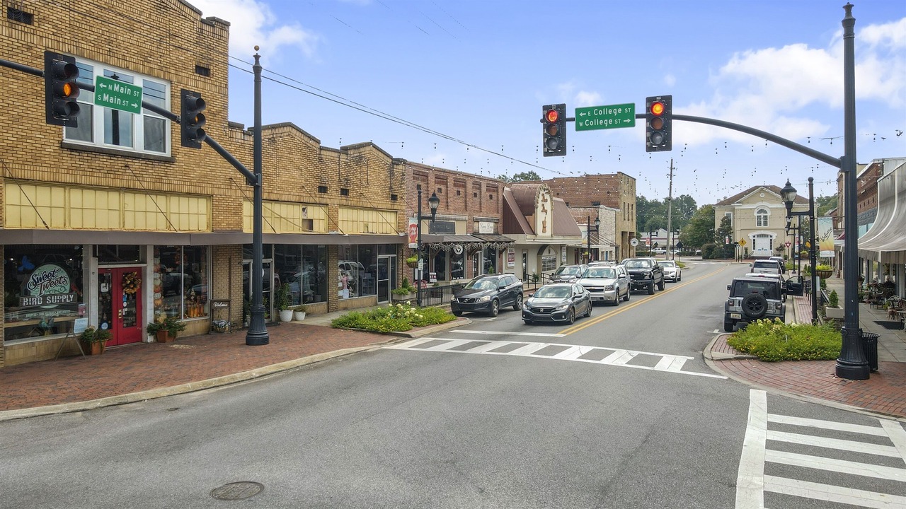 Photo of Others in Columbiana