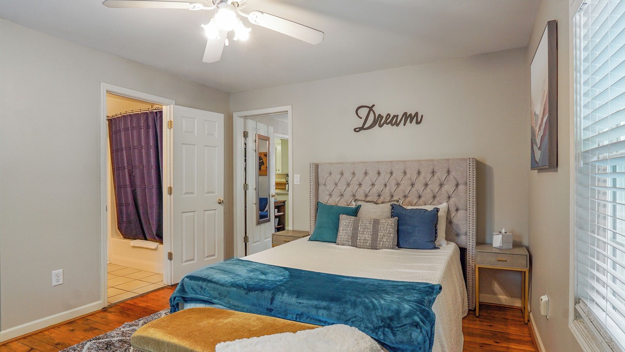 Photo of Bedroom in Columbiana