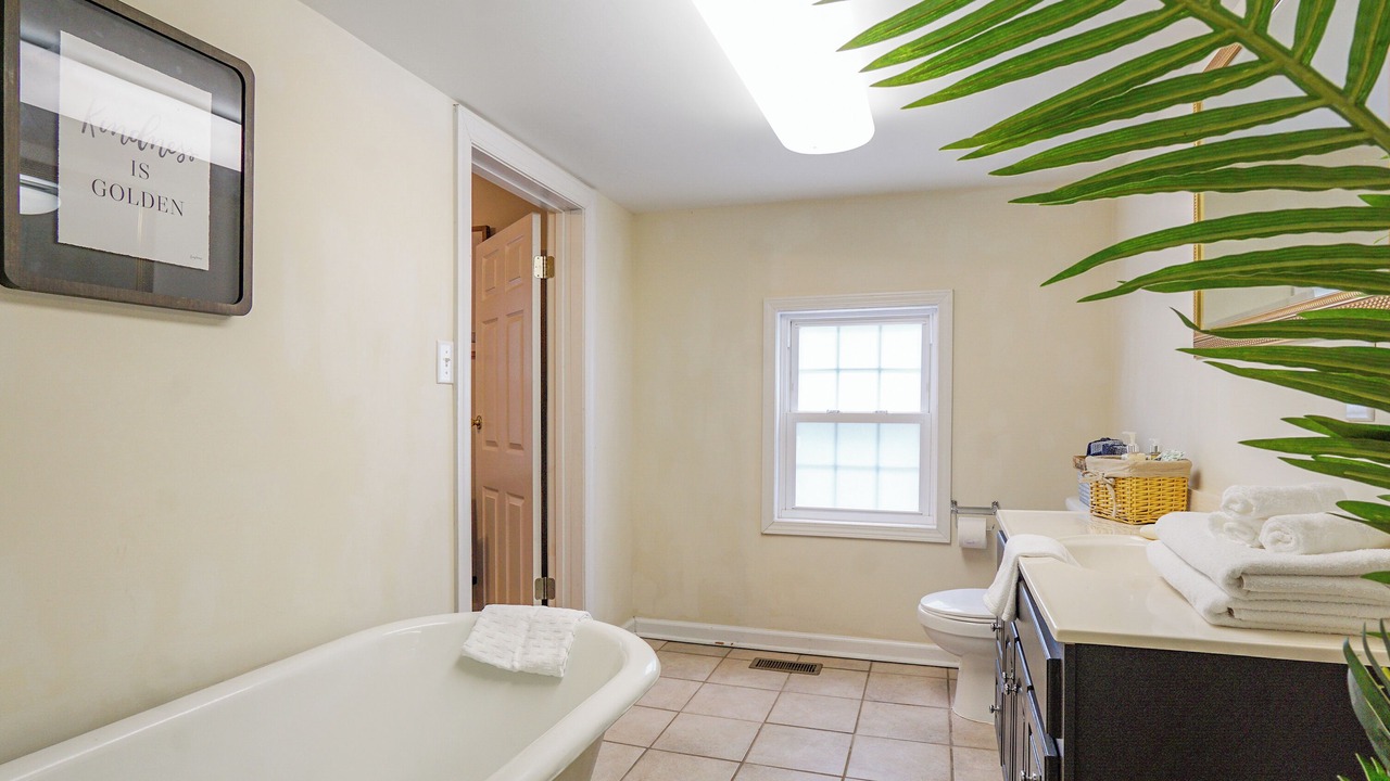 Photo of Bathroom in Columbiana