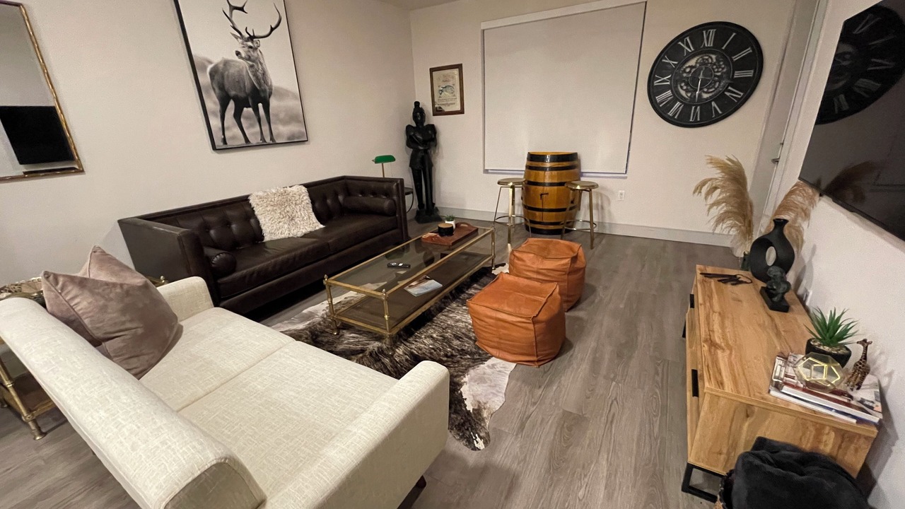 Photo of Livingroom in Costa Mesa