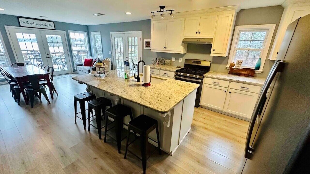 Photo of Kitchen in Deatsville