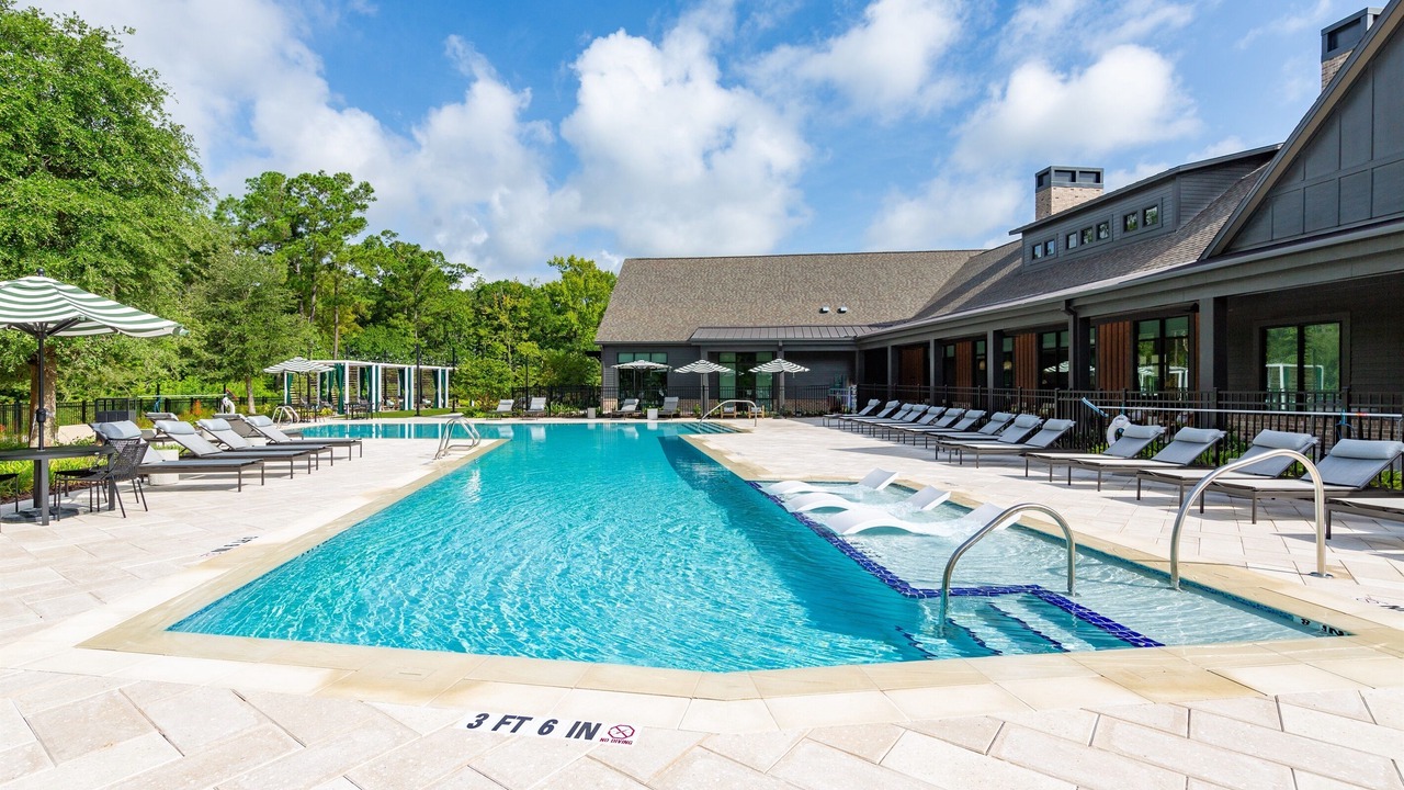 Photo of Outdoor in Deerwood