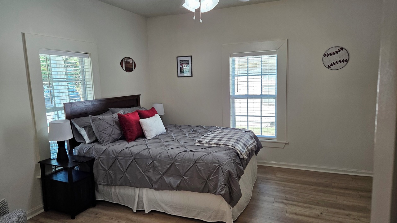 Photo of Bedroom in Northport
